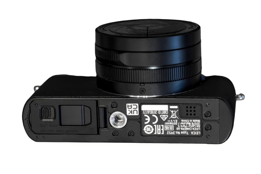 Fujifilm X100V